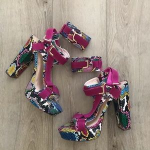 SOLD ON ANOTHER APP** Snake Skin Print Heels